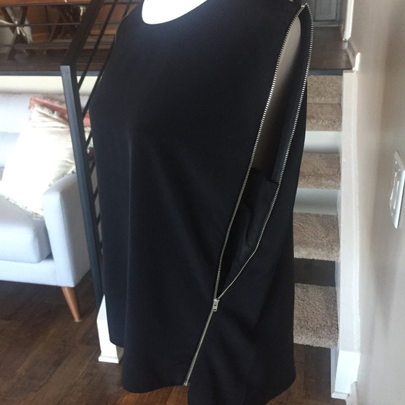 Express Tops - Black Sleeveless Express Top with Zippers